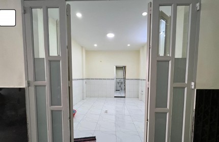 Bán nhà Hoàng Hoa Thám, DTSD 57 M2, Sát chợ Cây Quéo ,chỉ 3tỷ389 ,0903428326